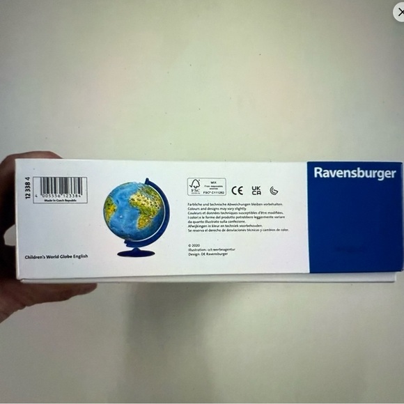 Ravensburger Blue 3D Puzzle Globe - Picture 3 of 9